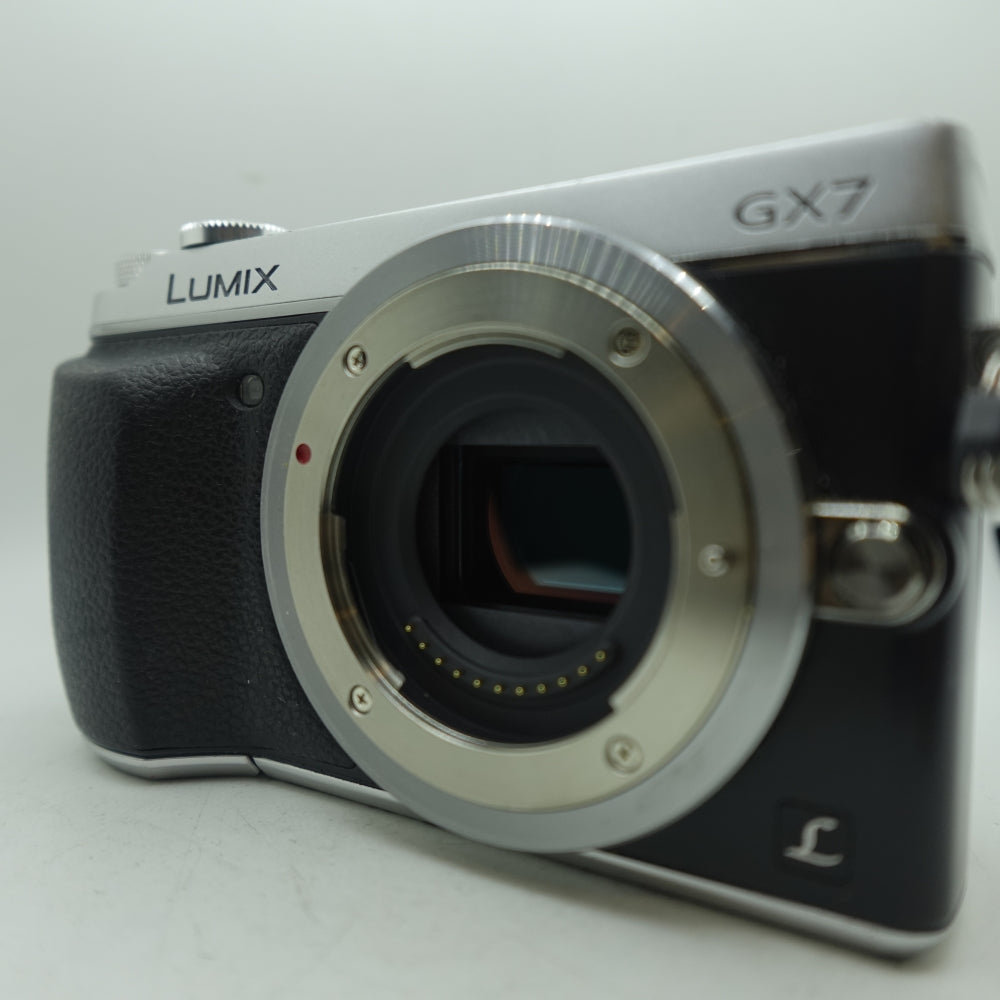 Used Panasonic Lumix DMC-GX7 | Chrome | U8