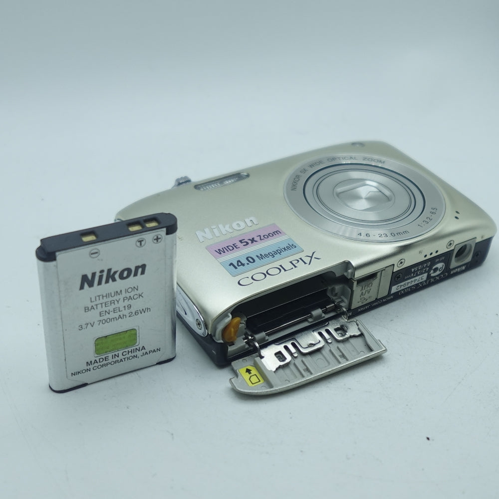 Used Nikon CoolPix S3100 | Silver | U8