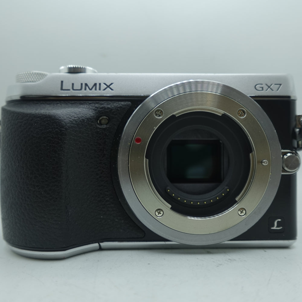 Used Panasonic Lumix DMC-GX7 | Chrome | U8