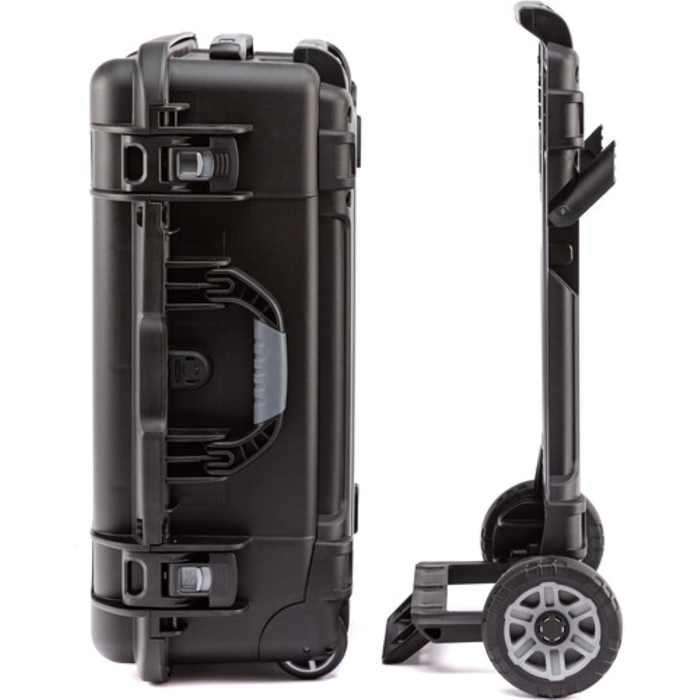 Nanuk 935 Hard Case with Heavy-Duty Wheels & Padded Dividers | 28.5L