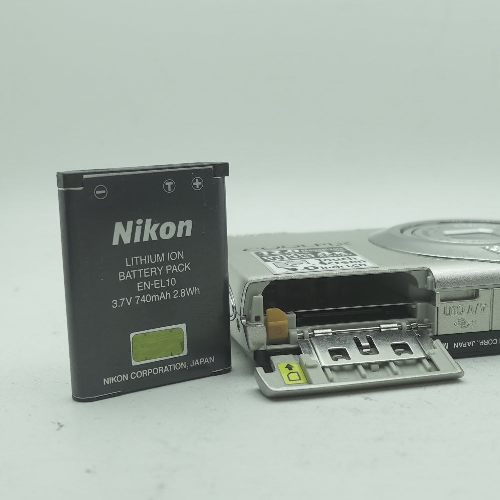 Used Nikon Coolpix S4000 | Silver | U8