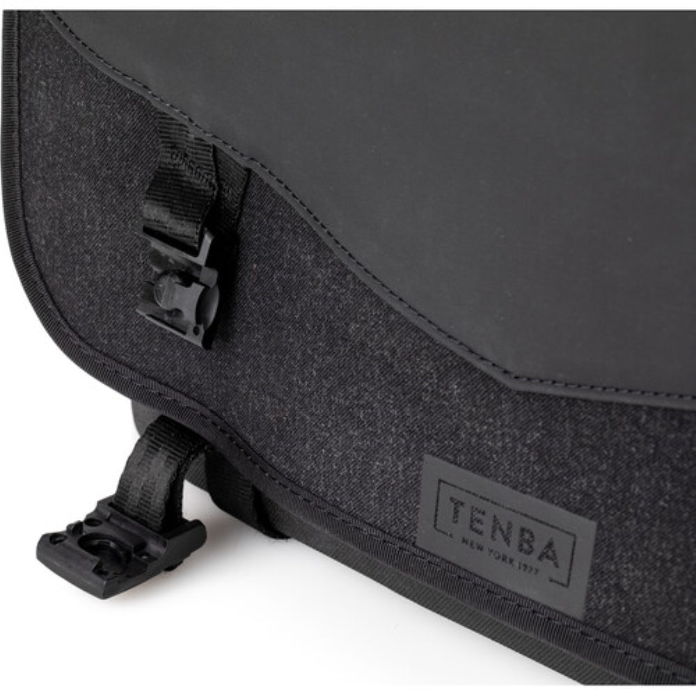 Tenba DNA 16 Pro Camera Messenger Bag | Black