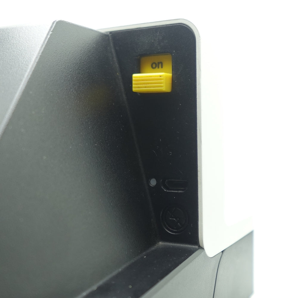 Used Polaroid One-Step 2 | White | U8