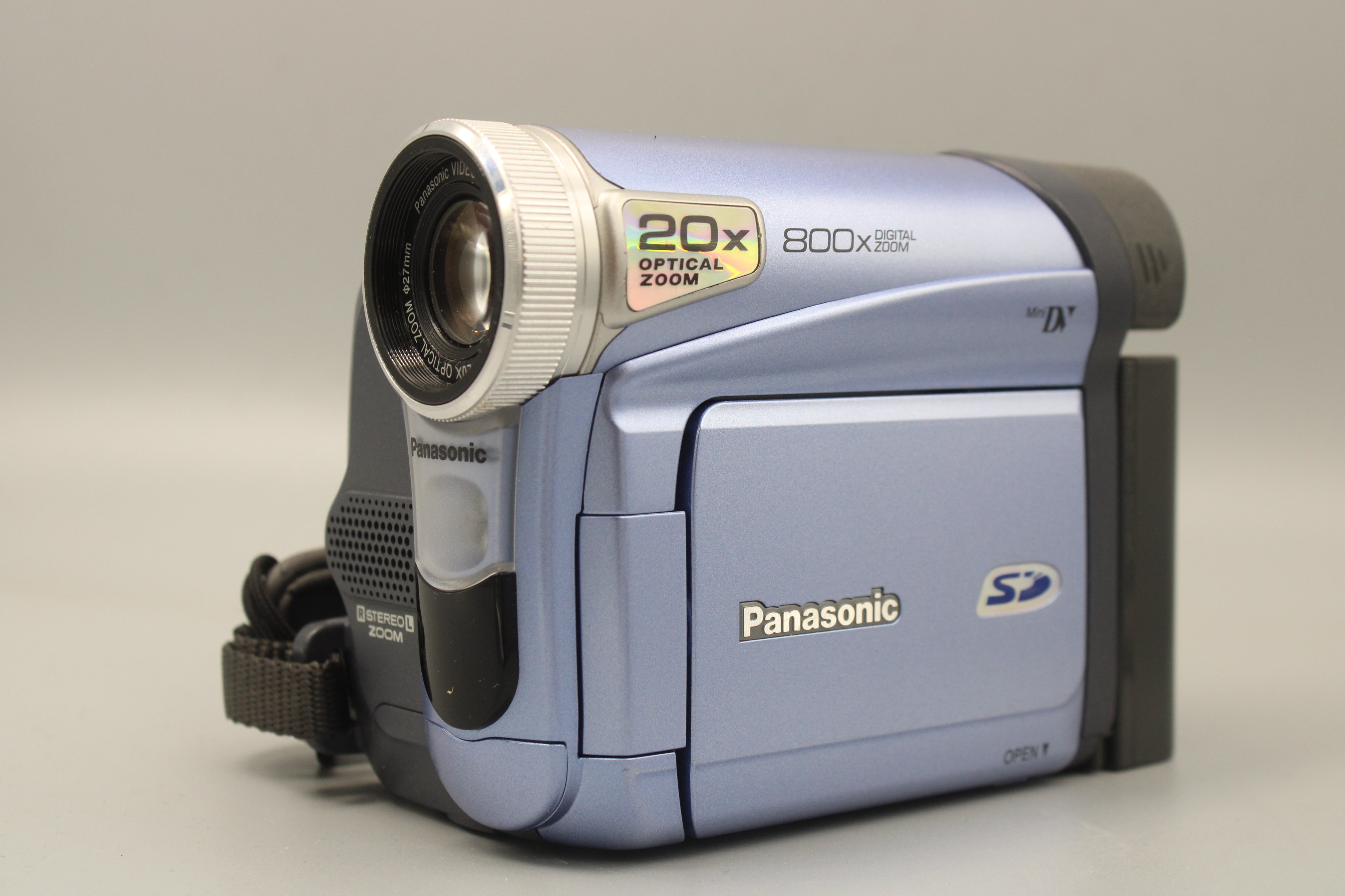 Used Panasonic PV-GS12 Mini DV Camcorder Used Very Good