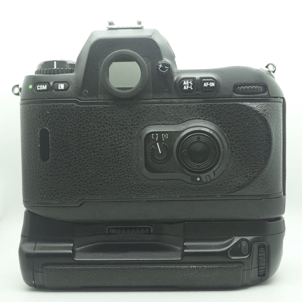 Used Nikon F100 W/ MB-15 Battery Grip | U8