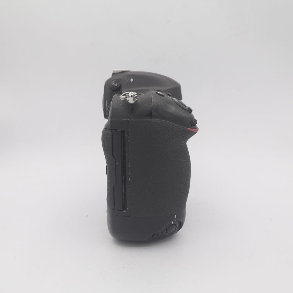 Used Nikon D4 | DSLR | U8