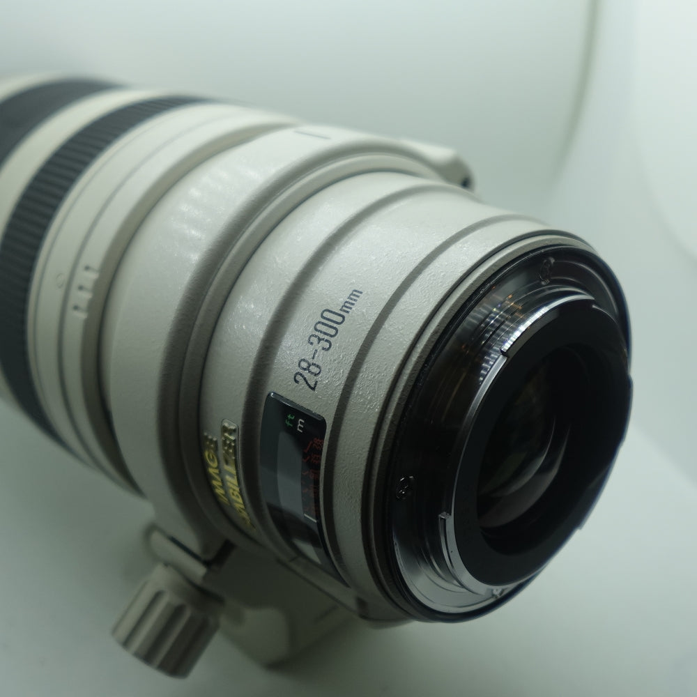 Used Canon EF 28-300mm F/3.5-5.6 | L IS USM | Black | U9+