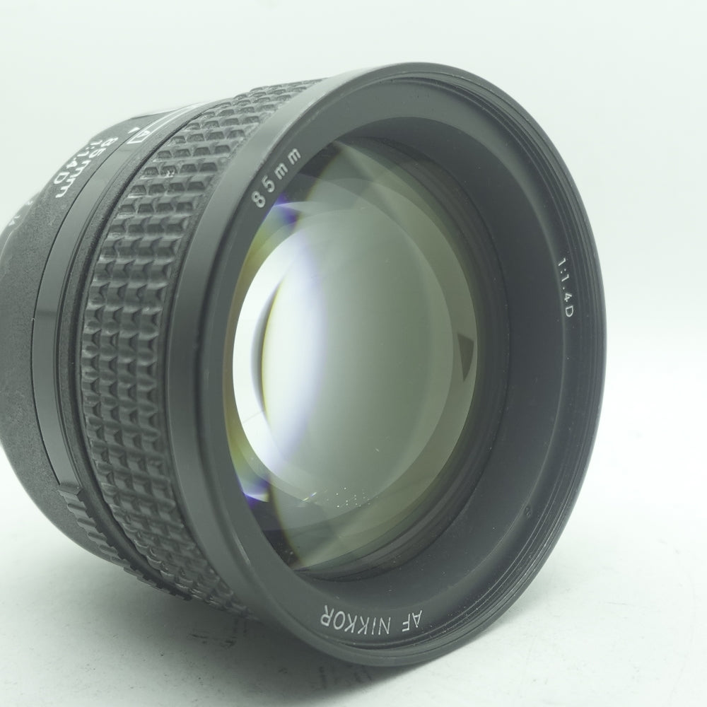 Used Nikon AF Nikkor 85mm F/1.4 | U8