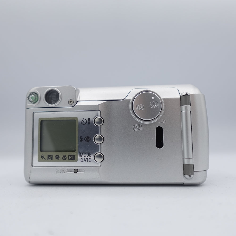 Used Canon Sure Shot 80u 35mm Point and Shoot Camera | Silver | U9