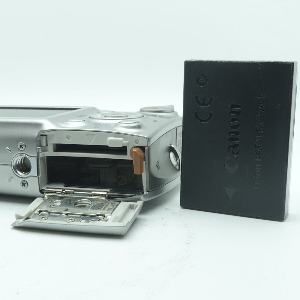 Used Canon Powershot SD500 | Silver | U8