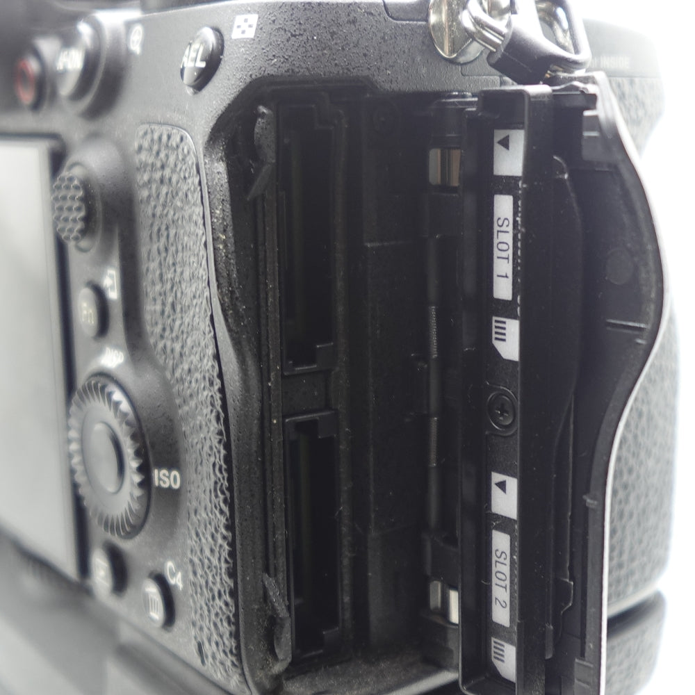 Used Sony A1 Mirrorless Camera W/ VG-C4EM Battery Grip | U8
