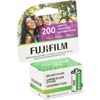 FUJIFILM 200 Color Negative Film | 35mm Roll Film, 36 Exposures - Carded