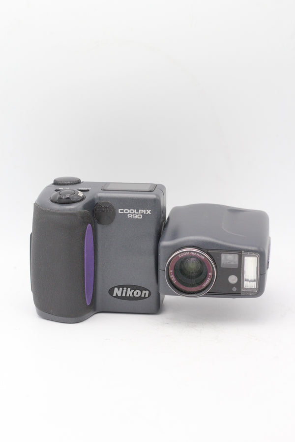 Used Nikon Coolpix 990 - Used Very Good
