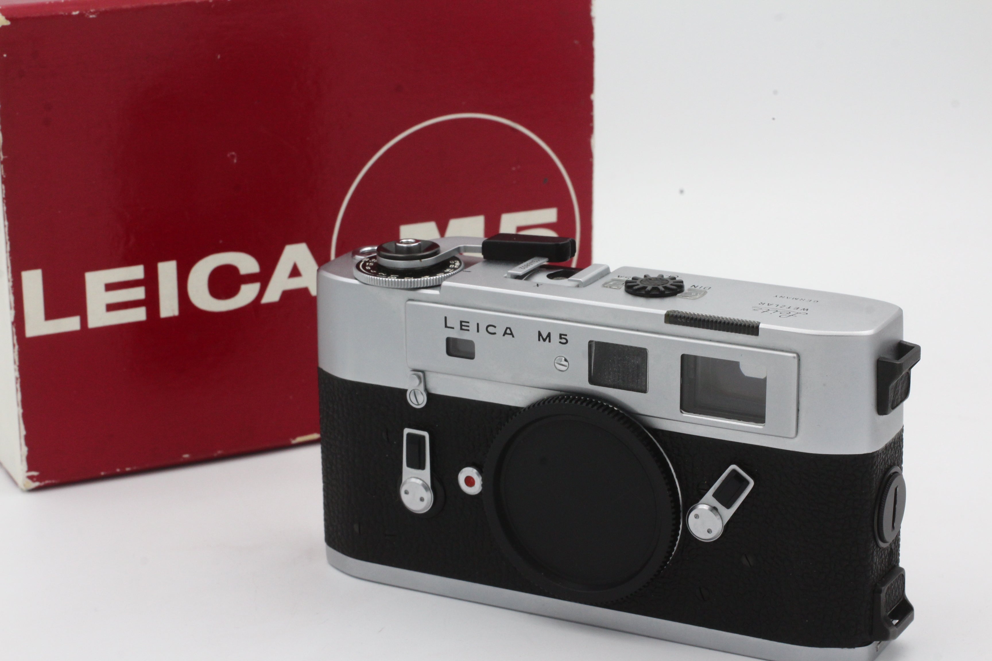 Used Leica M5 Silver 2 Lug Body Only Chrome - Used Very Good