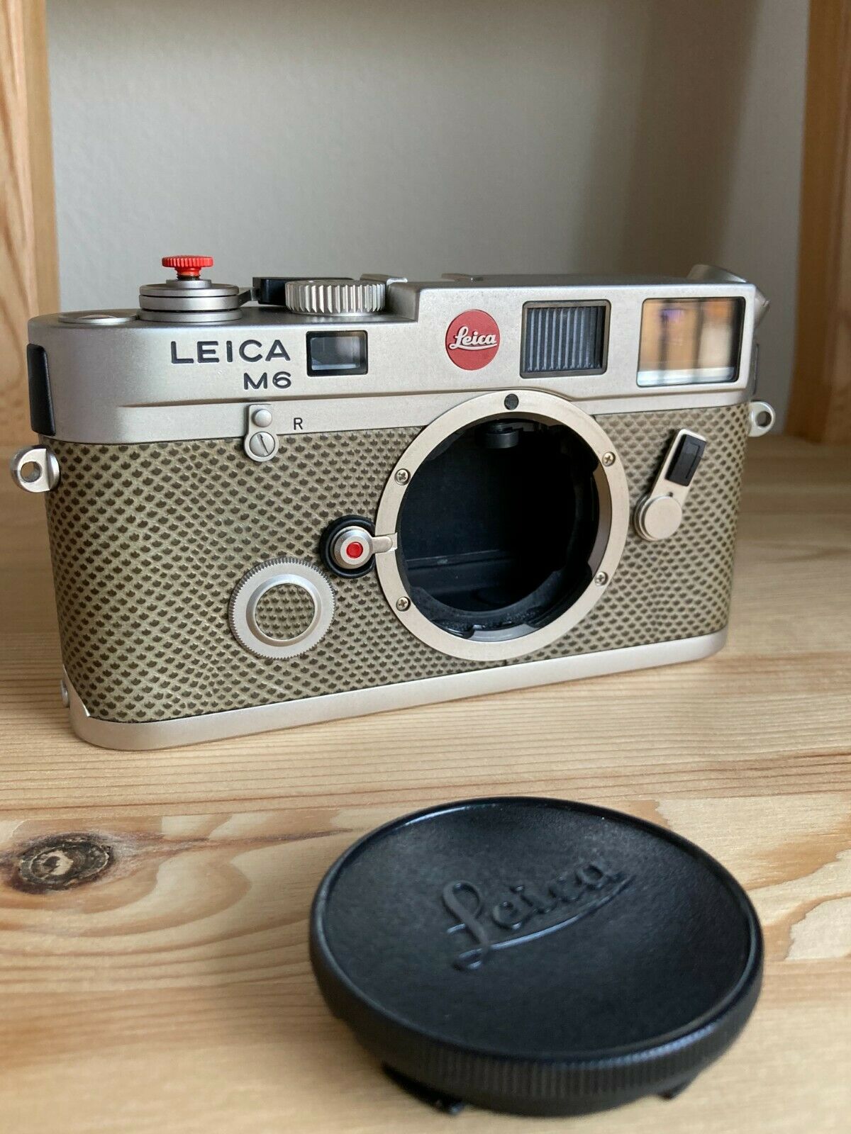 Used Leica M6 Camera Platinum Limited Edition (150 Jahre forografie 1989) - Used Very Good