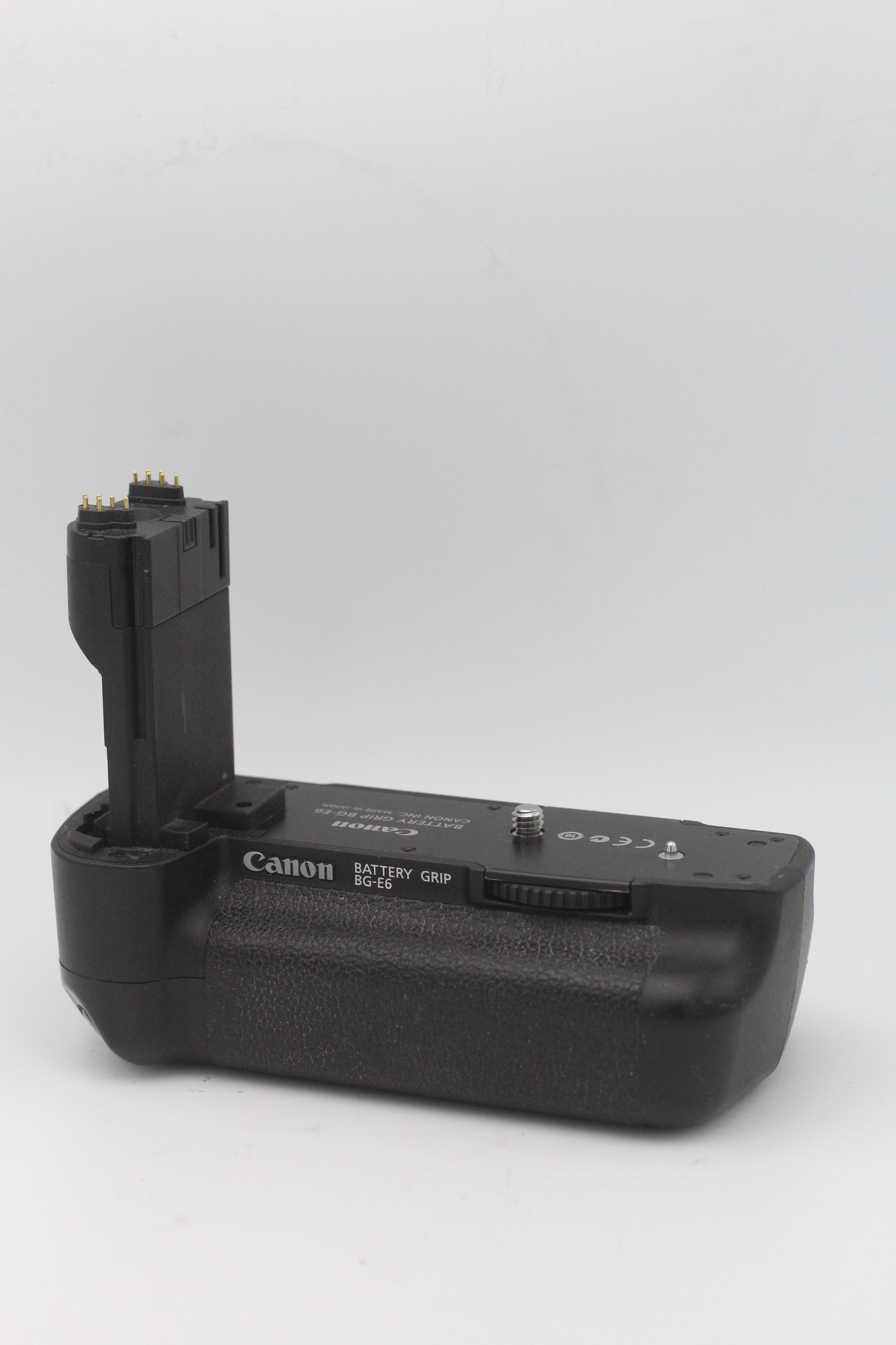 Used Canon Battery Grip BG-E6 for EOS 5D Mark II- Used Very Good