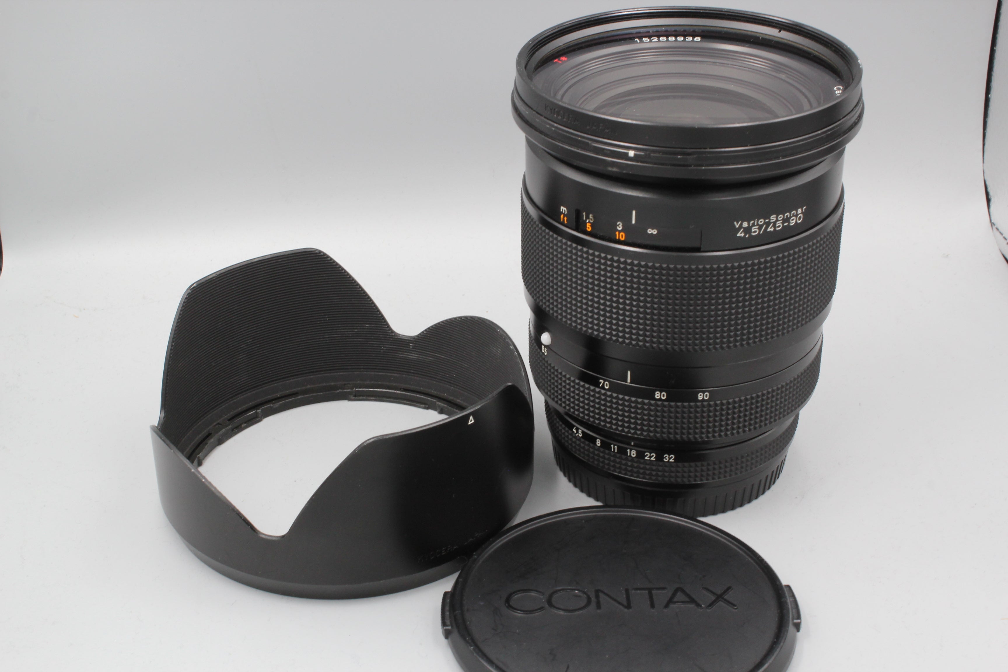 Contax 645 Carl Zeiss Vario Sonnar T * 45-90mm f4.5 Lens EX